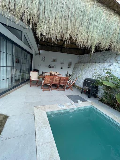 Villa Oezel Havuzlu Kiralik Tas *